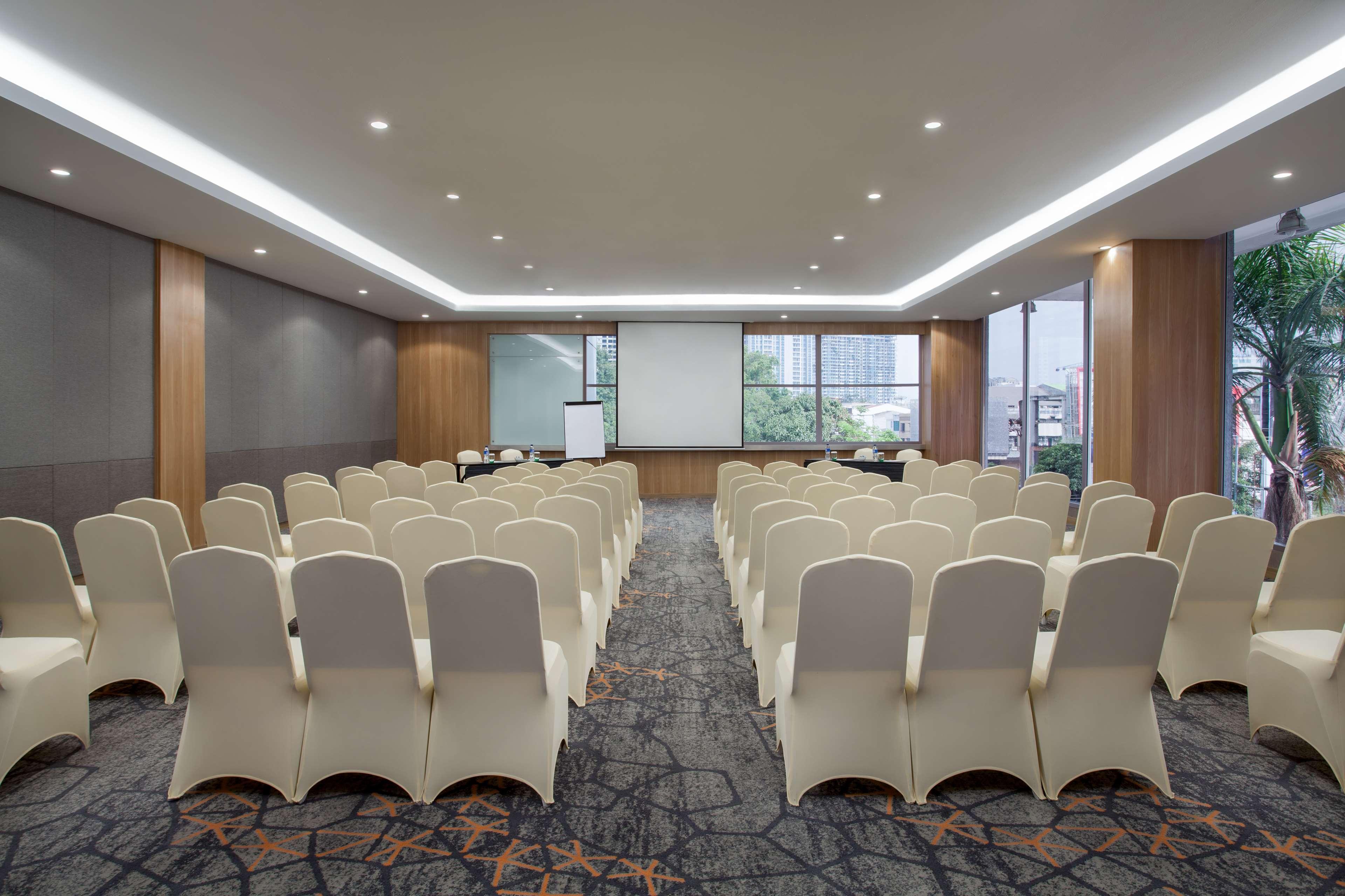 Aiho Hotel Medan Extérieur photo