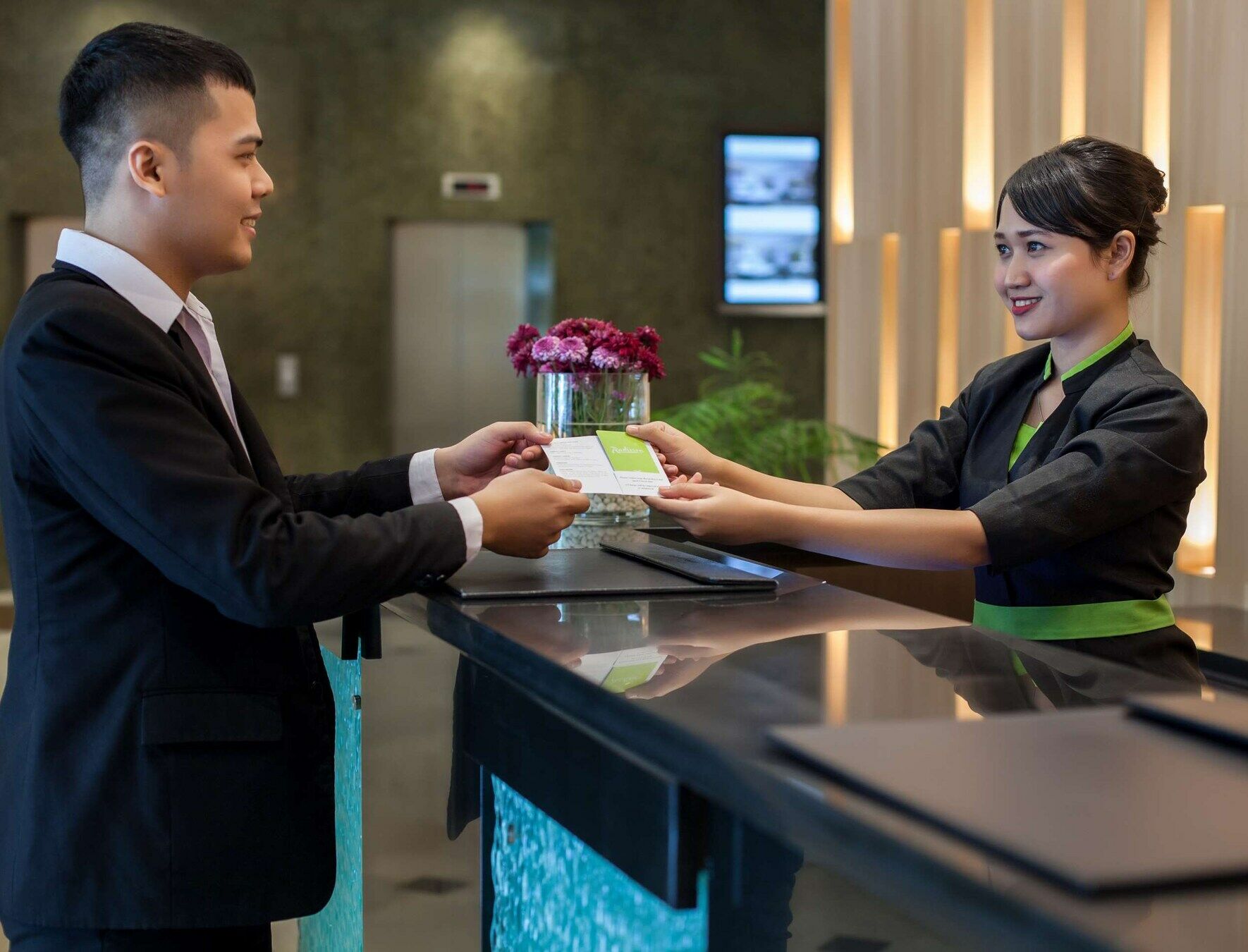 Aiho Hotel Medan Extérieur photo